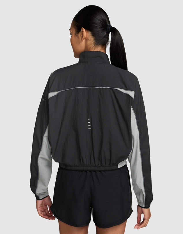 Nike - Swift Repel UV Protection Running Jacket
