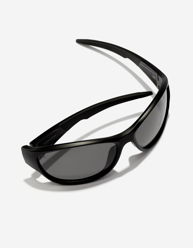 Hawkers Co - HAWKERS - RAVE - POLARIZED BLACK DARK Sunglasses for Men and Women UV400