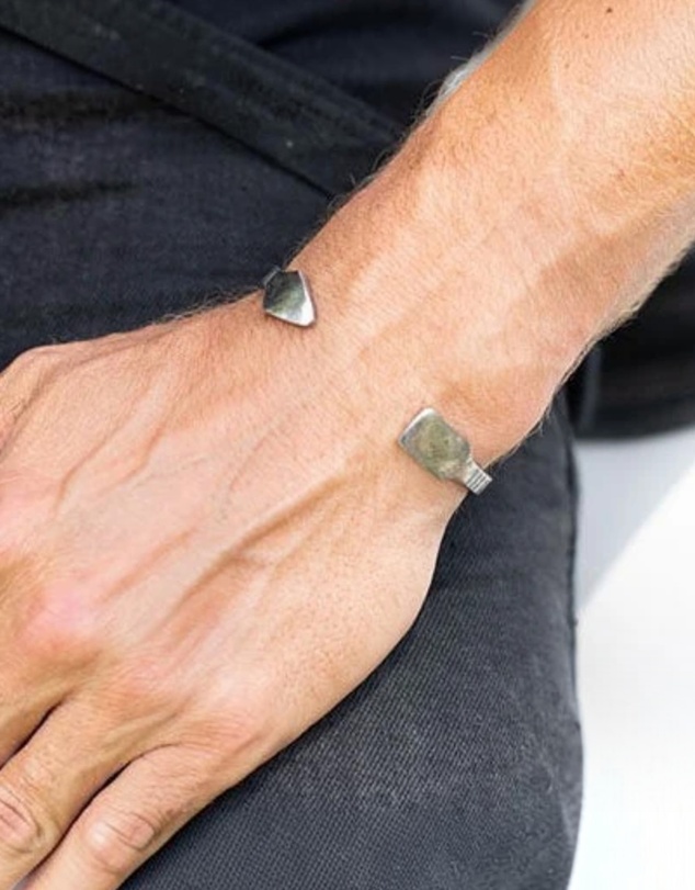 Buck Palmer - Etched Arrow Cuff