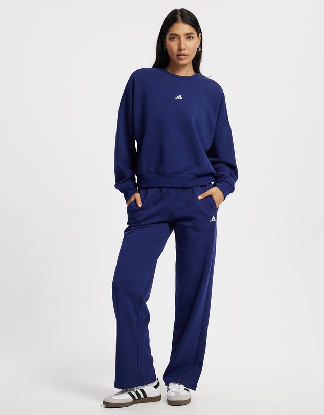 adidas Sportswear - Sportswear Essentials Small Logo Feelcozy Sweatshirt