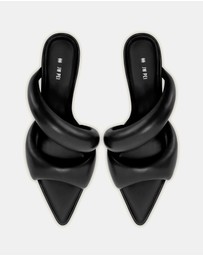 JW PEI - Sara Mules