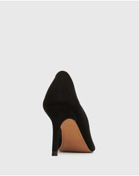 Betts - Davis Pointed Toe Stiletto Pumps