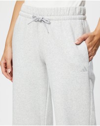 adidas Sportswear - Essentials Small Logo Feel Cozy Open-Hem Pants