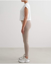 Aim'n - Soft Basic Roll-Sleeve Top