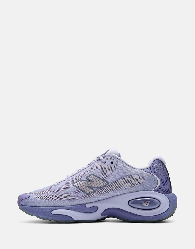 New Balance - AC Runner - Women's