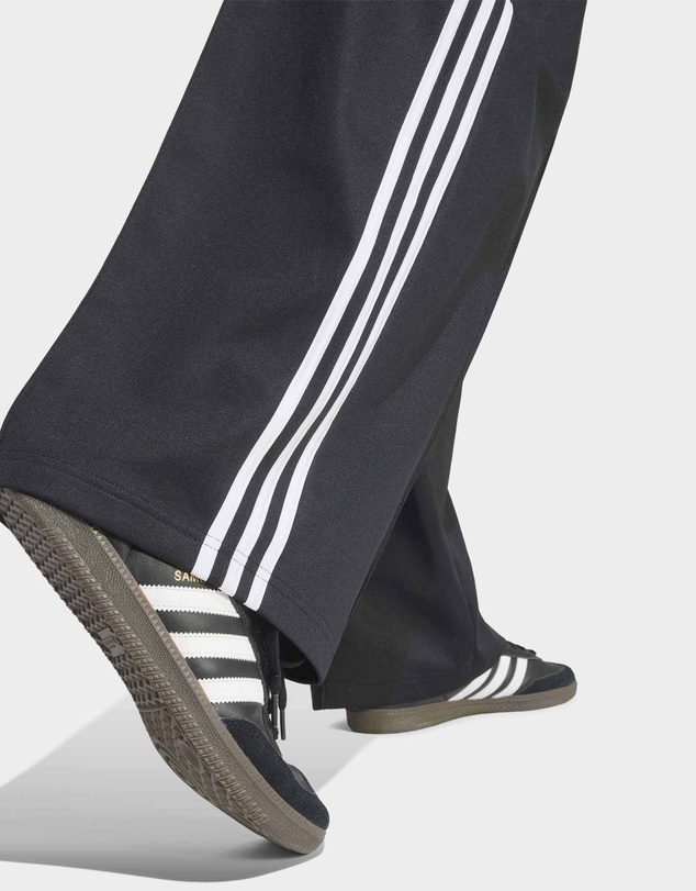 adidas Originals - OVERSIZED TRACK PANTS Mens