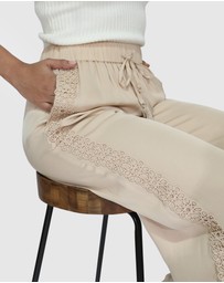 Belle & Bloom - Everywhere All At Once Wide Leg Pant