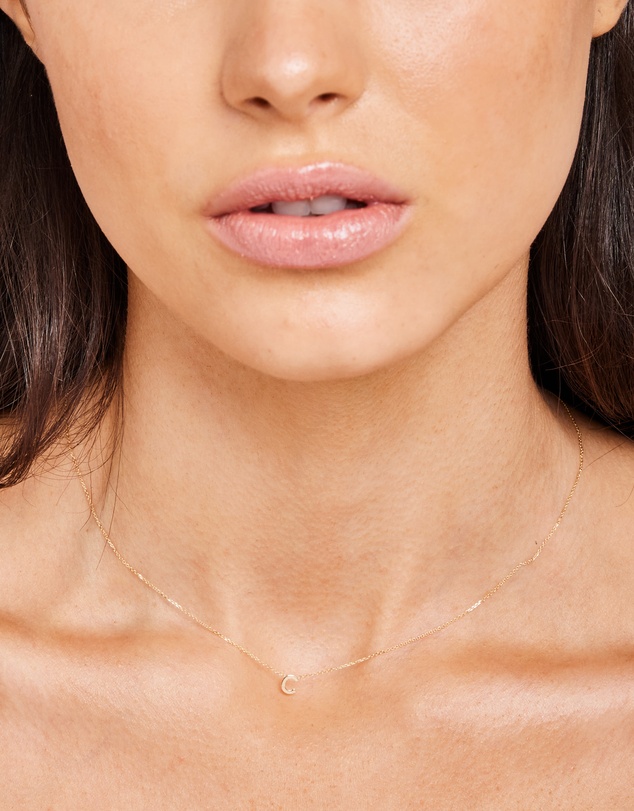 Zoe Olivia - 9K Gold Initial C Necklace
