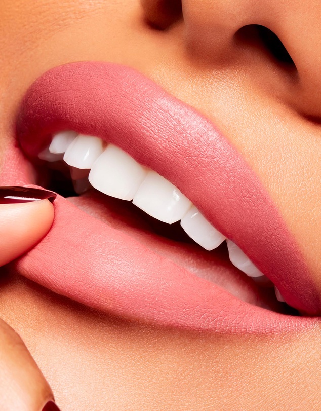 MAC - Powder Kiss Velvet Blur Slim Stick