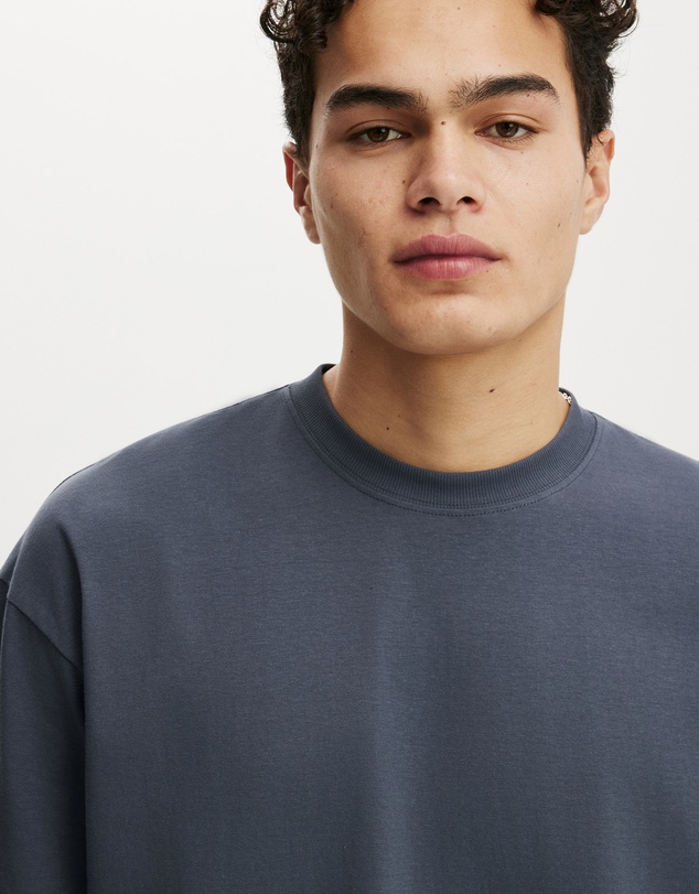 Cotton On - Cropped Fit T-Shirt