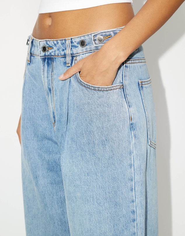 Dazie - Over You Mid Rise Adjustable Waistband Barrel Leg Jeans