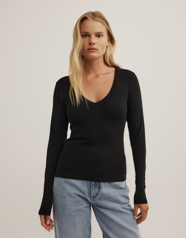 Witchery - V-neck Long Sleeve Top