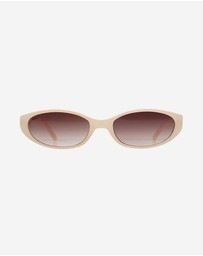 Reality Eyewear - Velvet Kitten