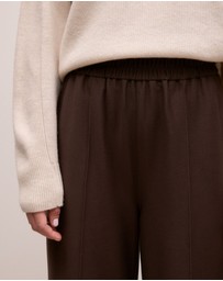 Trenery - Pintucked Pull On Pant in Coffee Bean