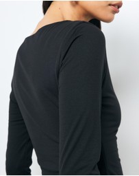 AERE - Tess Boat Neck T-Shirt