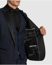 yd. - Casino Slim Tuxedo