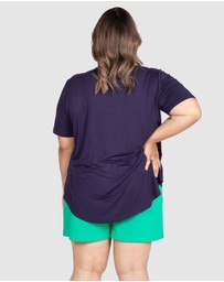 Love Your Wardrobe - LYW & Co Star Print Tee