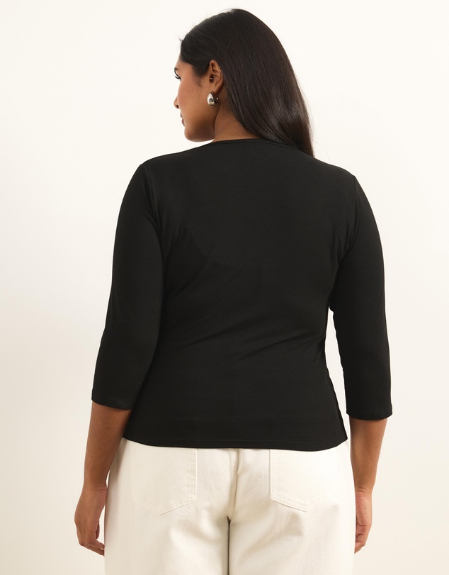 Atmos&Here Curvy - Harley V-Neck Half Sleeve Top