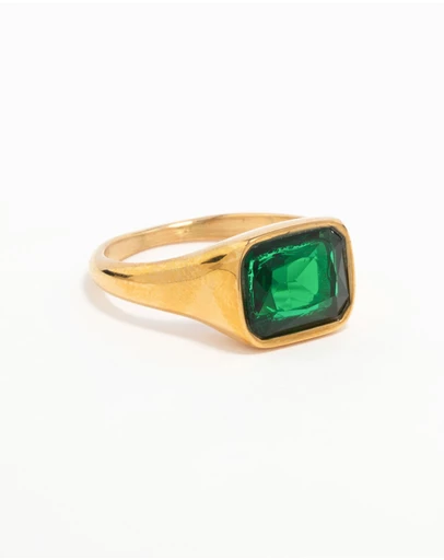 Lovisa - Waterproof Gold Plated Stainless Steel Opulent Green Cubic Zirconia Signet Ring