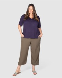 Love Your Wardrobe - Kelly Dipped Hem T-shirt