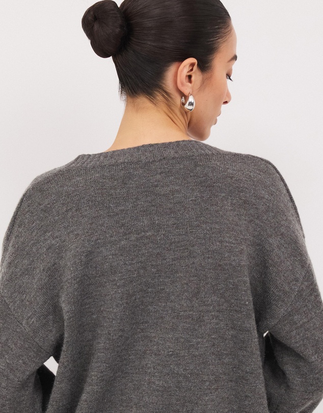 Calli - Alexis V-Neck Knit Jumper