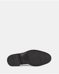Hush Puppies - Zodiac