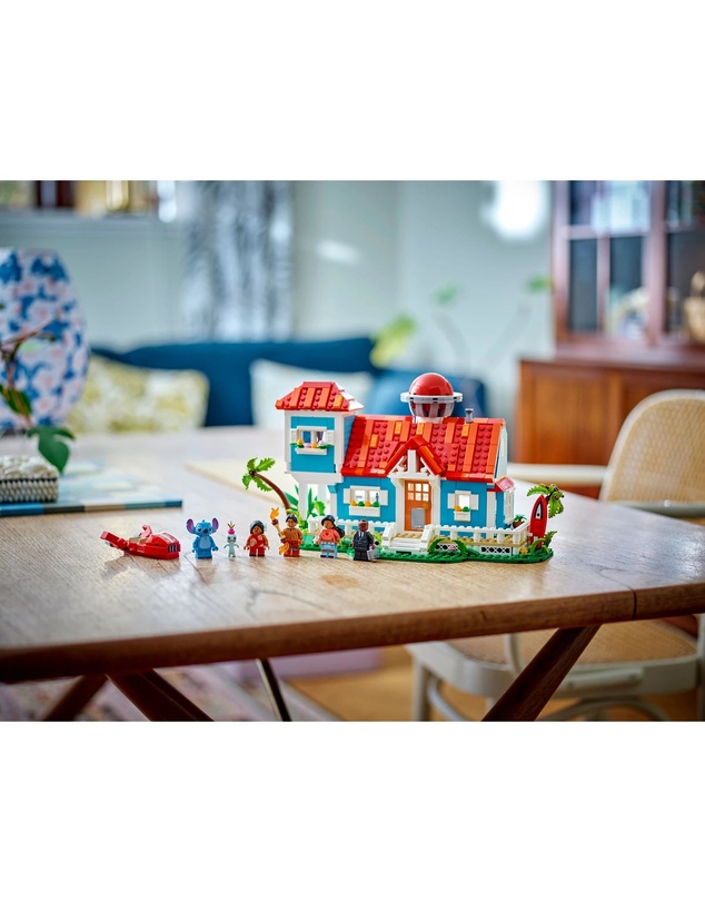 LEGO - 43268 Lilo and Stitch Beach House