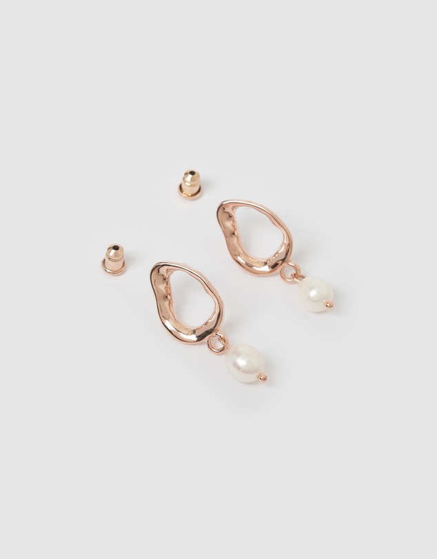Izoa - Forbidden Earrings