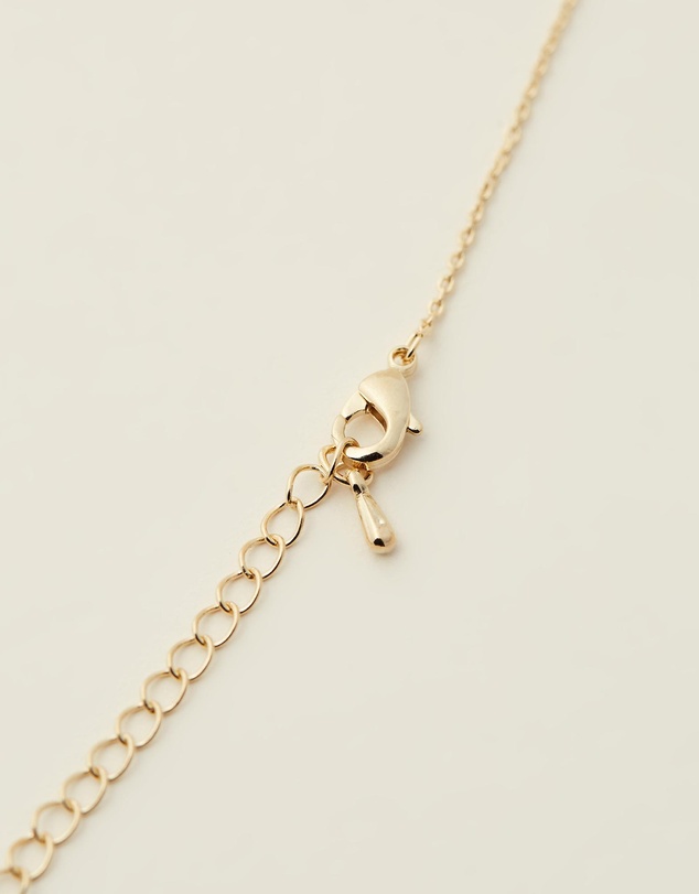 Zahar - Letter Q Necklace