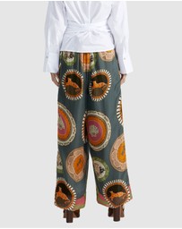 Fate + Becker - Ernst Pant