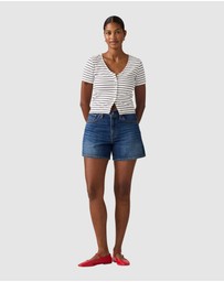 Levi's - Cinch Mid-Thigh Shorts