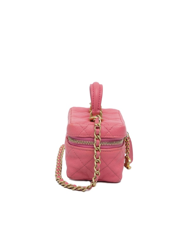 Pre-Loved by Azura Reborn - Pre-Loved chanel Mini Vanity Case Quilted Leather
