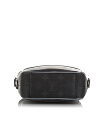 Pre-Loved by Azura Reborn - Pre-Loved louis vuitton Pochette Crossbody Bag