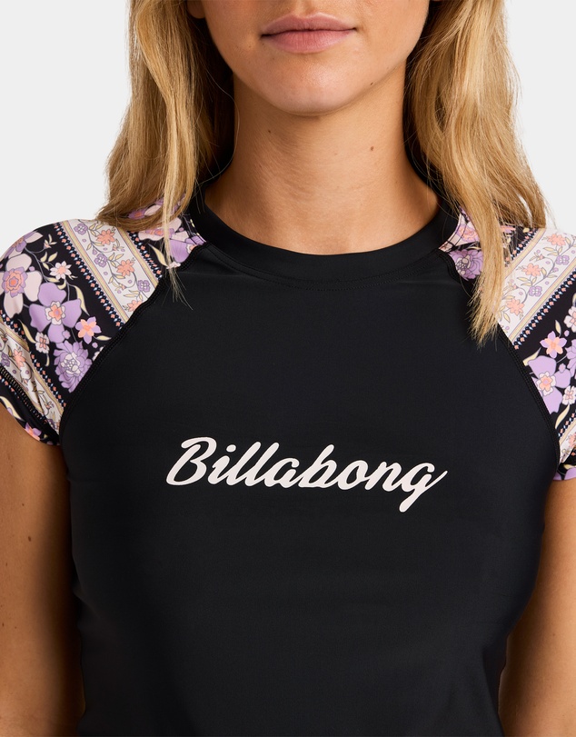 Billabong - Womens Forevermore Short Sleeve Rashguard