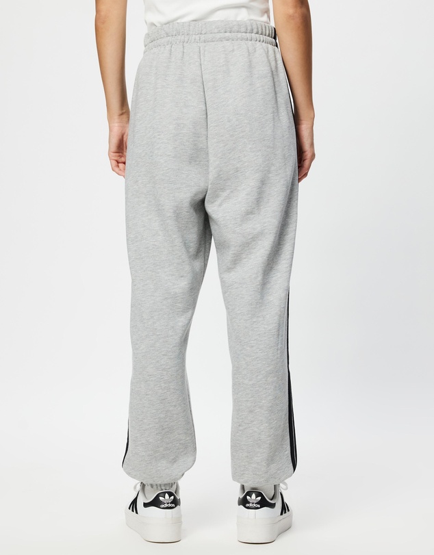 adidas Sportswear - Essentials 3-Stripes Fleece Loose-Fit Pants