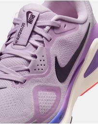 Nike - Structure 26 - Women's