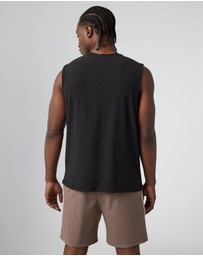 Vuori - Strato Muscle Tee