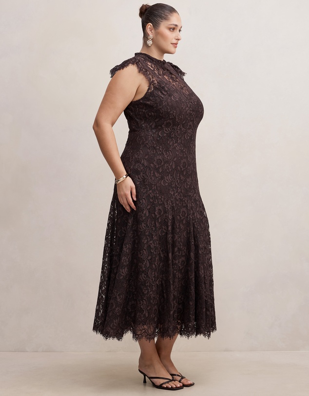 Forever New Curve - Arielle Curve Lace Midi Dress