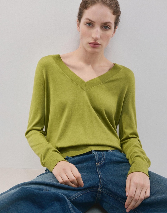 M.N.G - V-Neck Knit Sweater