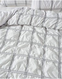 Linen House - Mireya Quilt Cover Set