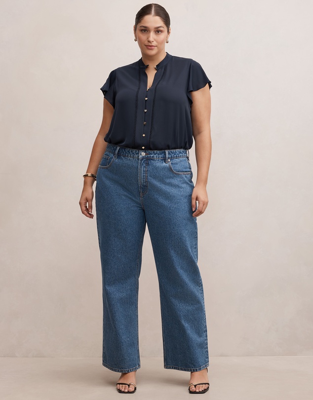 Forever New Curve - Jennie Curve Flutter Sleeves Blouse
