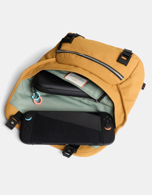 Bellroy - Classic Messenger 8L - Gaming Edition