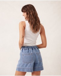Ceres Life - Billie Pleat Front Short