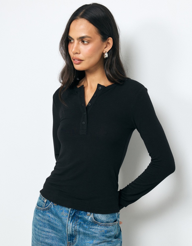 AERE - Maya Henley T-Shirt