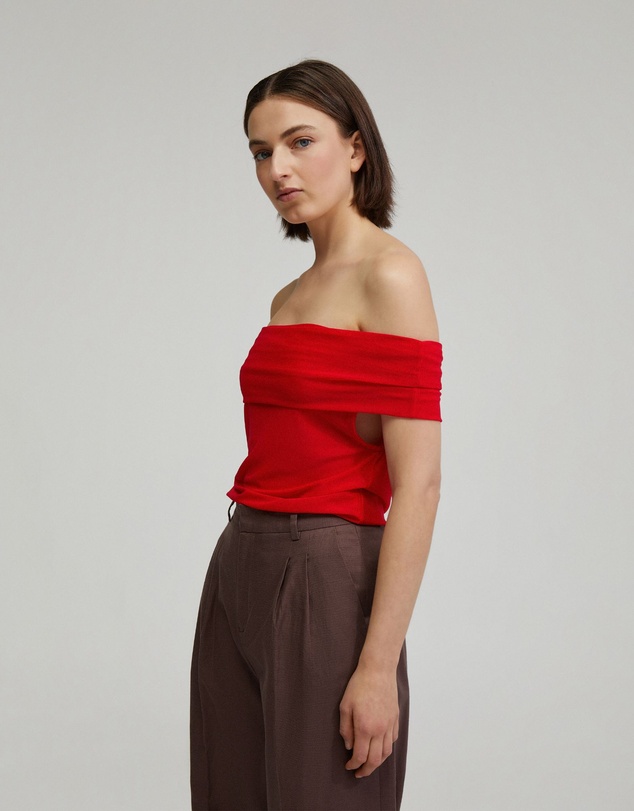 Oxford - Nia Mesh Off-Shoulder Top