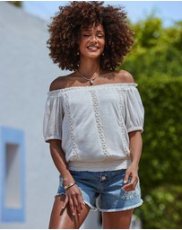 Sosandar - Embroidered Floral Raw Edge Denim Shorts