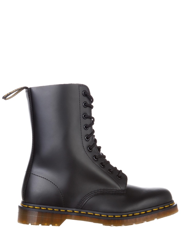 Dr Martens - 1490 10 Eye Lace-Up