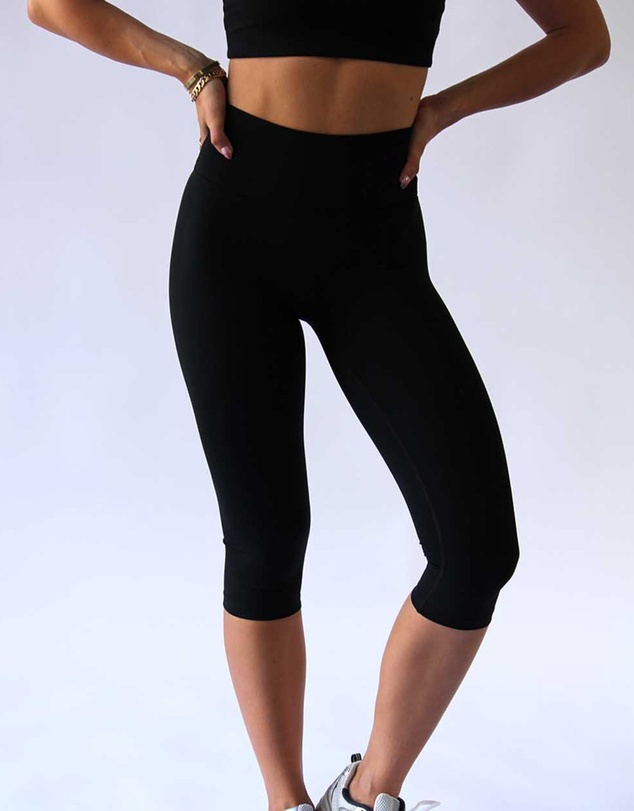 HyperLuxe The Label - Shape Capri Legging