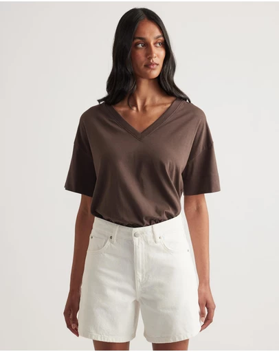 Decjuba - Selena Boxy V Neck Tee