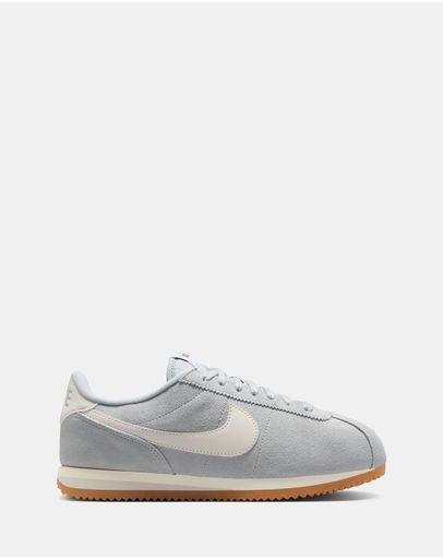 Light Smoke Grey, Light Orewood Brown & Sail